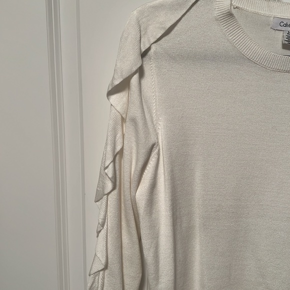 CALVIN KLEIN pullover with ruffle detail. - Picture 3 of 6